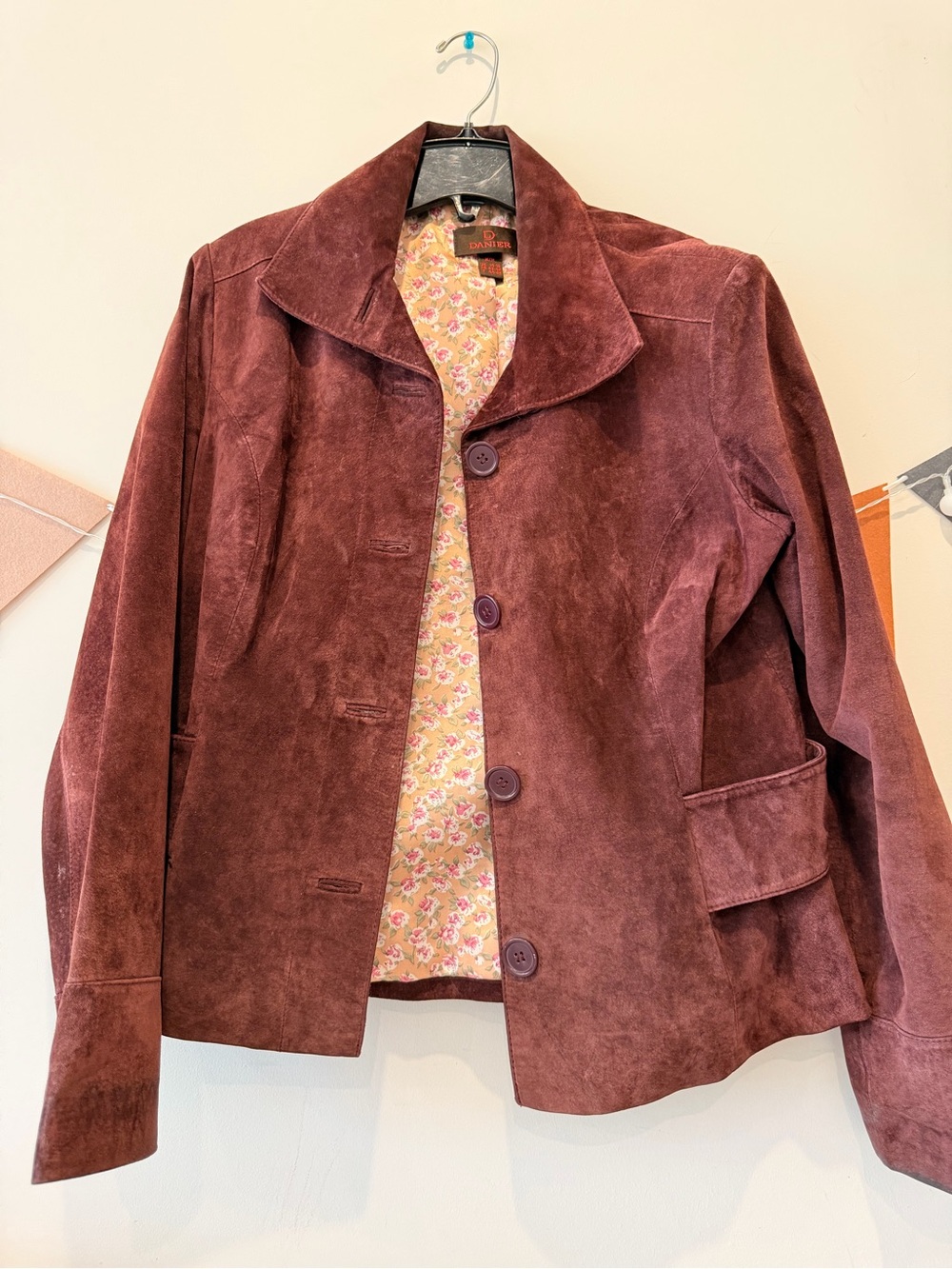 Danier Burgundy Suede Women's Leather Jacket - Picture 12 of 12